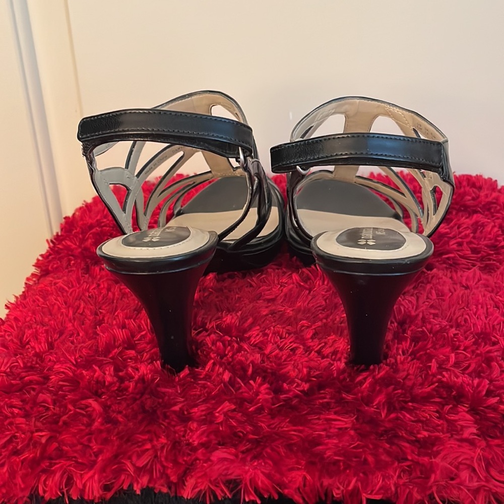Naturalized. Black Leather Heel  Size 9.5 - Picture 4 of 6